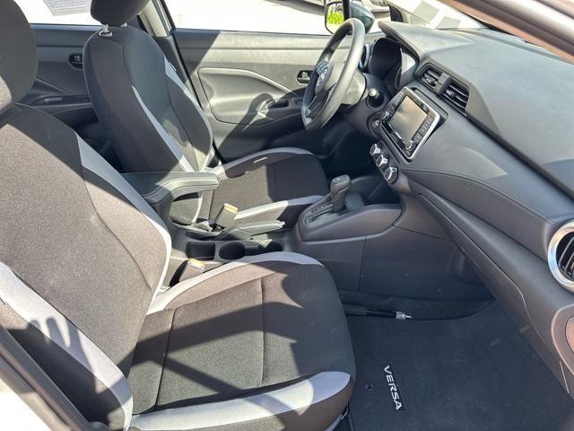 Photo of 2025 Brilliant Silver Metallic Nissan Versa