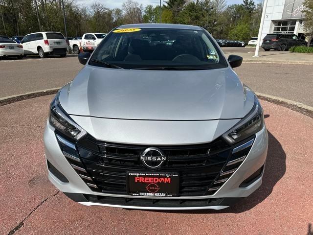 Photo of 2025 Brilliant Silver Metallic Nissan Versa