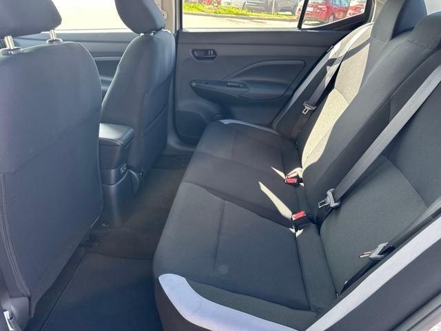 Photo of 2025 Brilliant Silver Metallic Nissan Versa