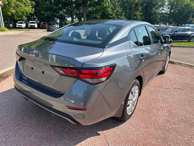 Photo of 2025 Gun Metallic Nissan Sentra