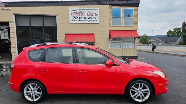 Photo of 2011 Red Hyundai Elantra Touring