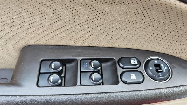 Photo of 2011 Red Hyundai Elantra Touring