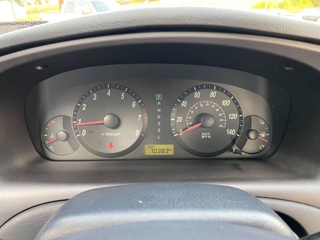 Photo of 2005 Blue Hyundai ELANTRA