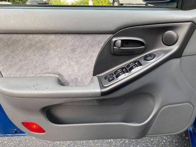 Photo of 2005 Blue Hyundai ELANTRA