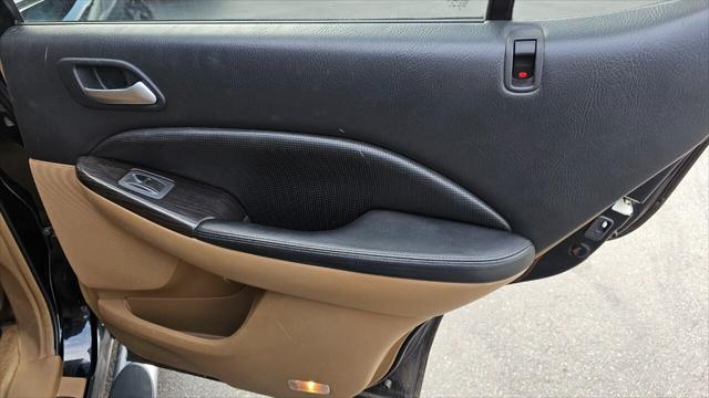 Photo of 2006 Black Acura MDX