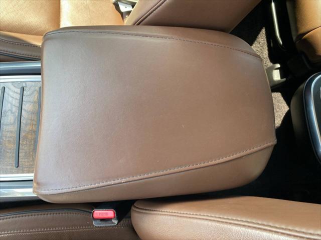 Photo of 2017 White Acura MDX