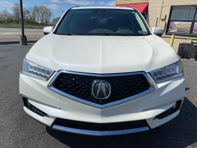 Photo of 2017 White Acura MDX