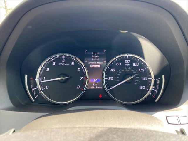 Photo of 2017 White Acura MDX