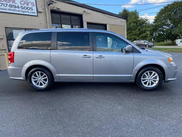 Photo of 2019 Gray Dodge Grand Caravan
