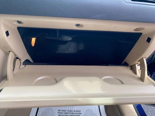 Photo of 2002 Blue Volkswagen Golf