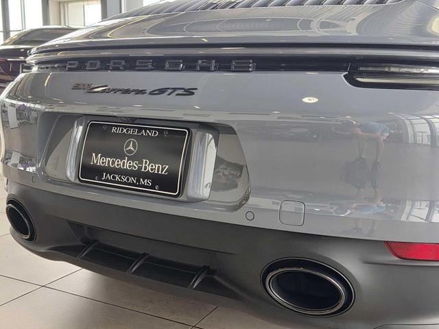 Photo of 2023 Blue Porsche 911