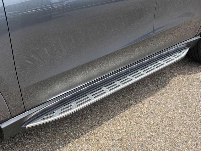 Photo of 2025 Gray Mercedes-Benz GLE 350