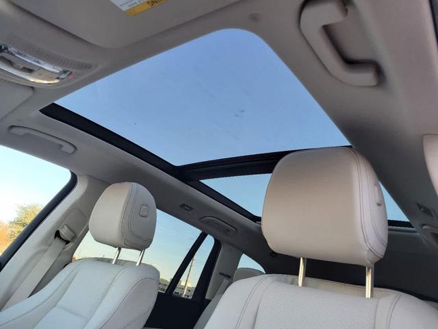 Photo of 2025 Gray Mercedes-Benz GLS 450