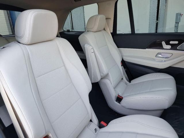 Photo of 2025 Gray Mercedes-Benz GLS 450