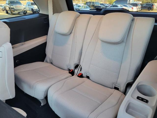 Photo of 2025 Gray Mercedes-Benz GLS 450