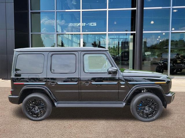 Photo of 2025 Black Mercedes-Benz G-Class