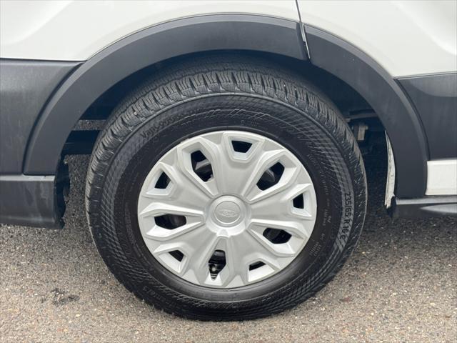 Photo of 2023 Oxford White Ford Transit-350