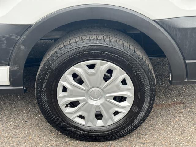 Photo of 2023 Oxford White Ford Transit-350