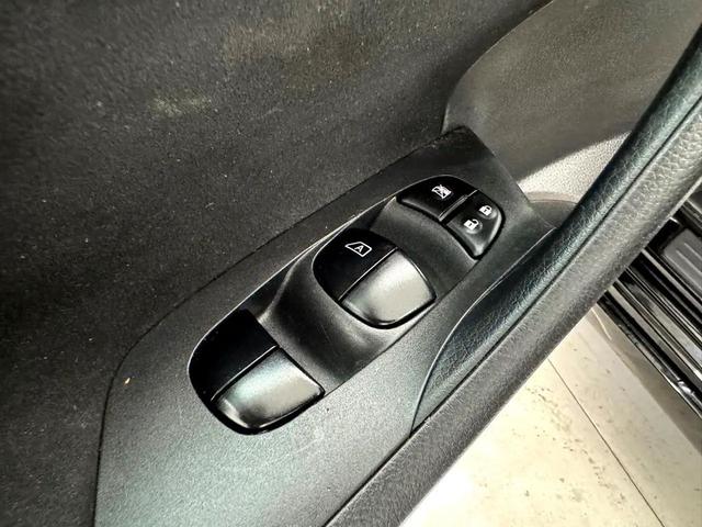 Photo of 2014 Super Black Nissan Altima