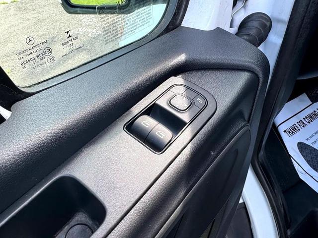 Photo of 2021 White Mercedes-Benz Sprinter 2500