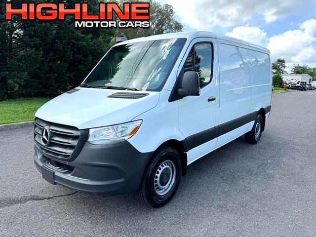 Photo of 2021 White Mercedes-Benz Sprinter 2500