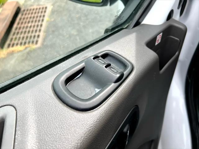 Photo of 2020 Oxford White Ford Transit-250