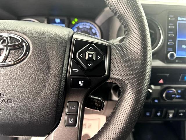Photo of 2022 White Toyota Tacoma