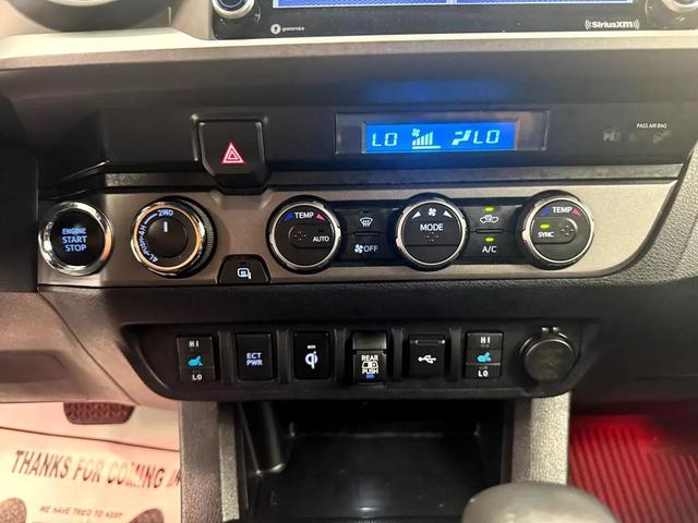 Photo of 2022 White Toyota Tacoma