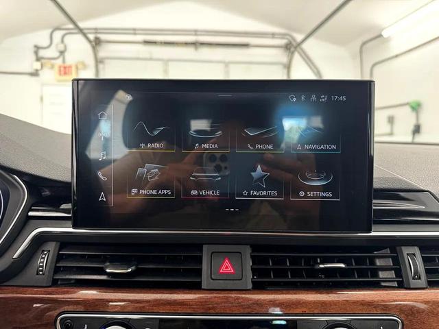 Photo of 2022 Gray Audi A4