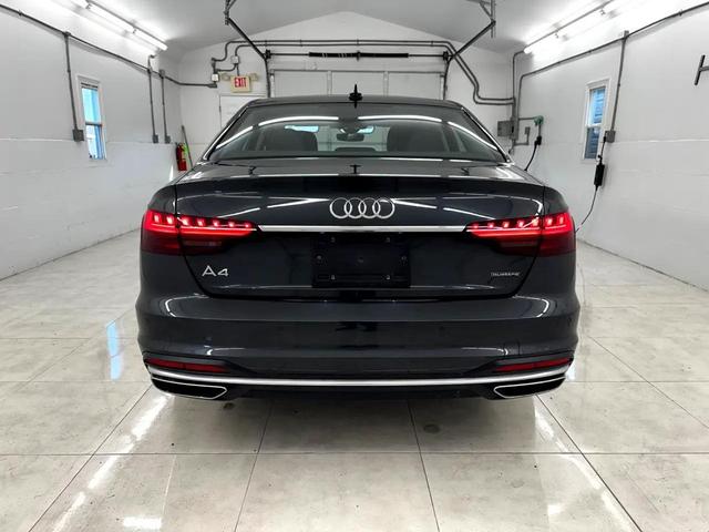 Photo of 2022 Gray Audi A4