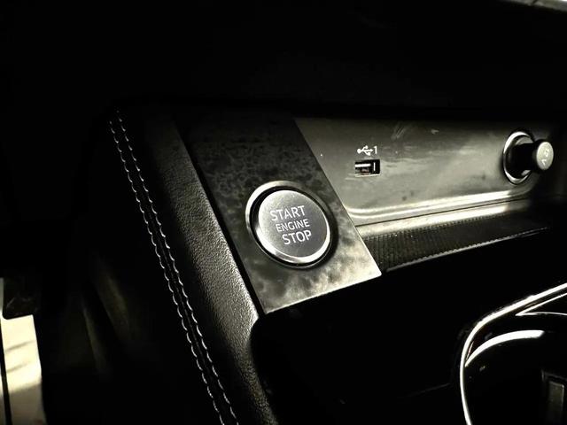 Photo of 2022 Gray Audi A4