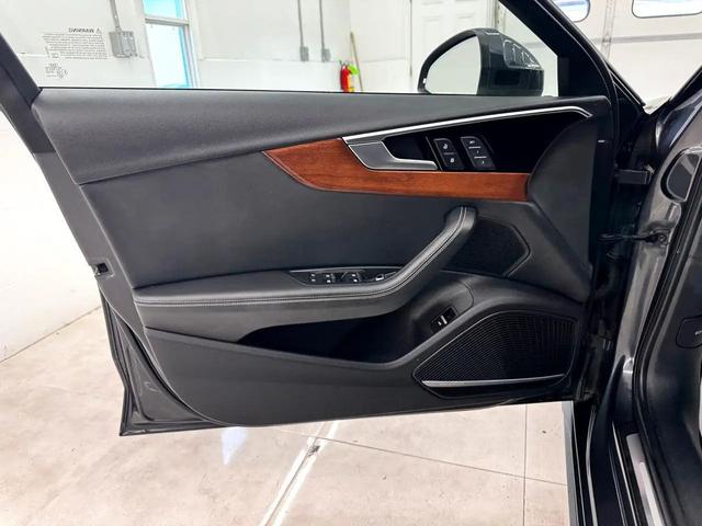 Photo of 2022 Gray Audi A4