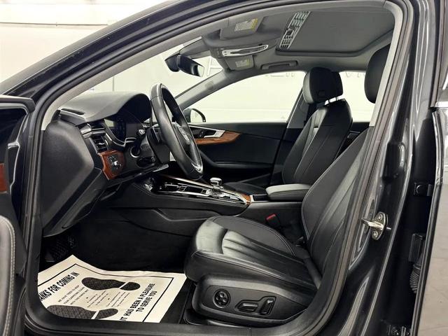 Photo of 2022 Gray Audi A4