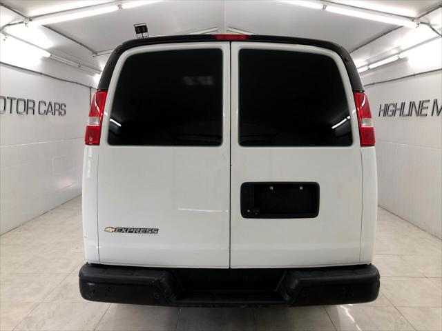Photo of 2019 Summit White Chevrolet Express 2500