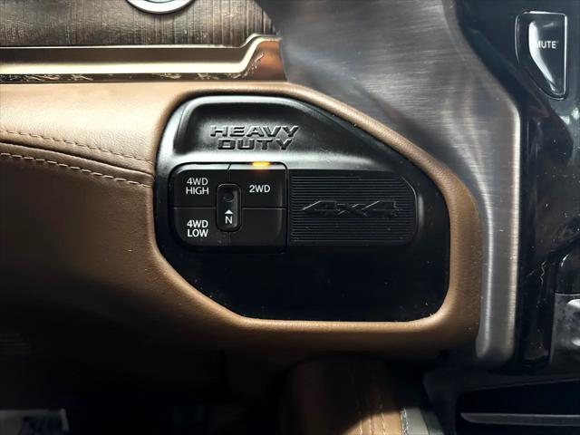 Photo of 2022 Diamond Black Crystal Pearlcoat RAM 2500