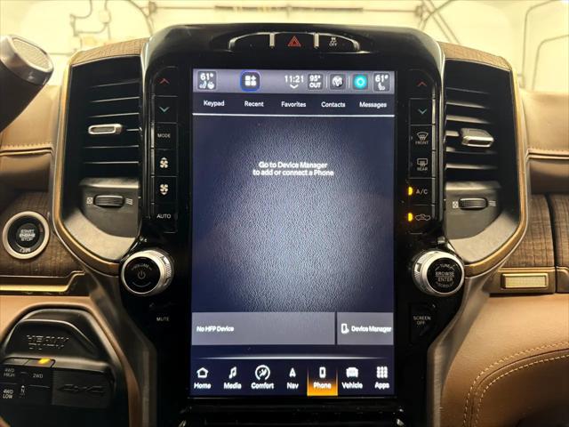 Photo of 2022 Diamond Black Crystal Pearlcoat RAM 2500