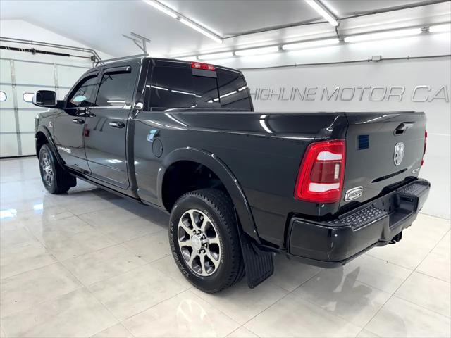 Photo of 2022 Diamond Black Crystal Pearlcoat RAM 2500