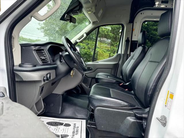 Photo of 2024 Oxford White Ford Transit-250