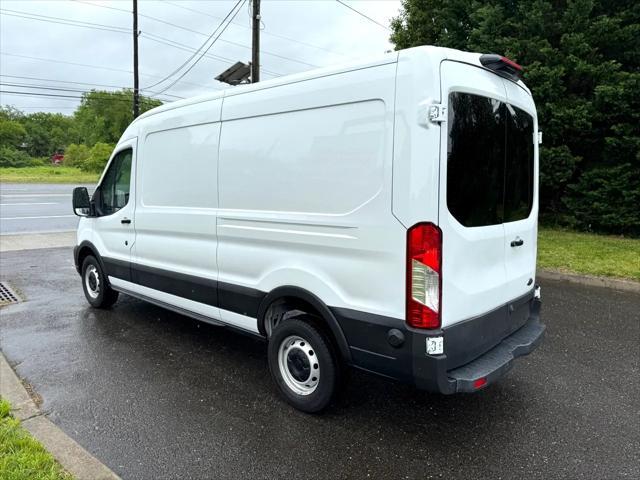 Photo of 2024 Oxford White Ford Transit-250