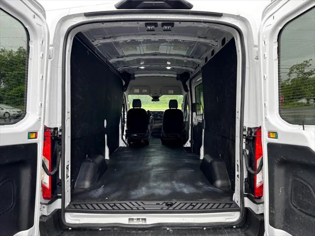 Photo of 2024 Oxford White Ford Transit-250