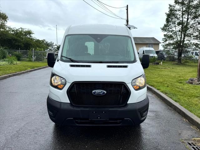 Photo of 2024 Oxford White Ford Transit-250