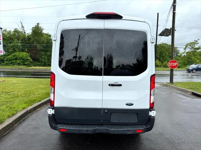 Photo of 2024 Oxford White Ford Transit-250