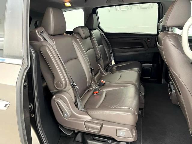 Photo of 2019 Gray Honda Odyssey