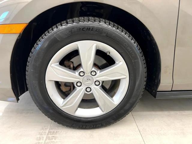 Photo of 2019 Gray Honda Odyssey