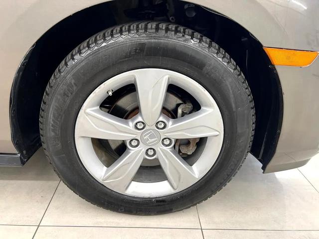 Photo of 2019 Gray Honda Odyssey