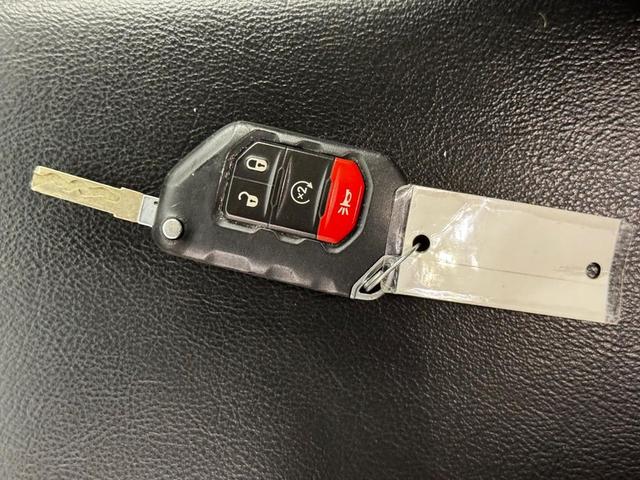 Photo of 2021 Black Clearcoat Jeep Gladiator
