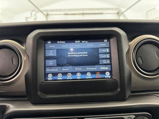 Photo of 2021 Black Clearcoat Jeep Gladiator