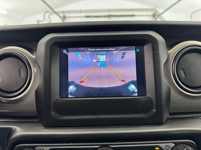 Photo of 2021 Black Clearcoat Jeep Gladiator