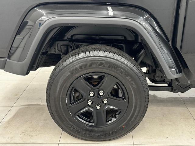 Photo of 2021 Black Clearcoat Jeep Gladiator