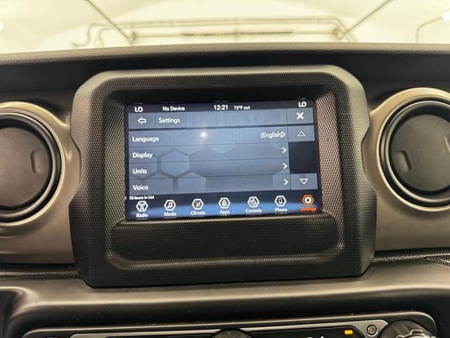 Photo of 2021 Black Clearcoat Jeep Gladiator